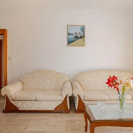 Arma Resort, 2-bed Cosy Apartment *
