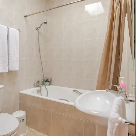 شقة Arma Resort, 2-bed Cosy Tsadha