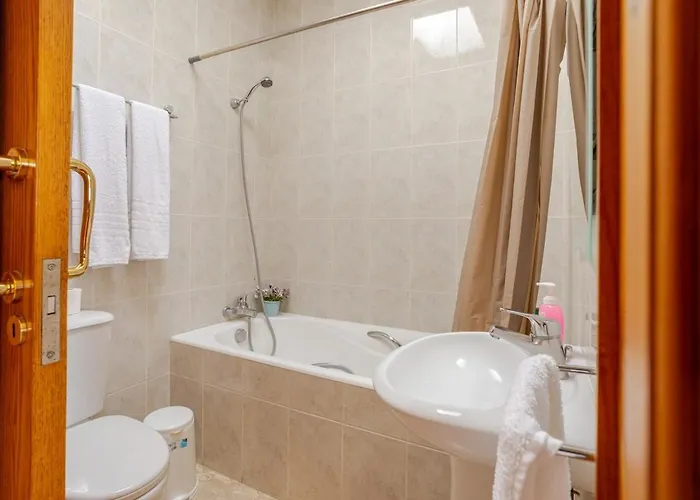 דירה Arma Resort, 2-bed Cosy Tsadha